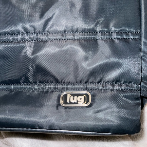 LUG GRAY CROSSBODY/MESSENGER BAG W BOTTLE HOLDER KEY FOB LOTS OF POCKETS - Picture 2 of 14